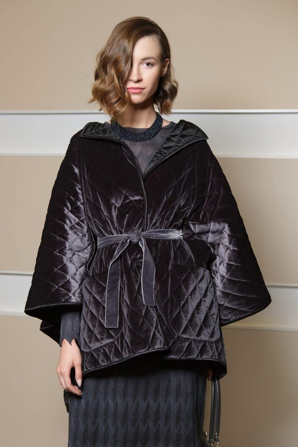 Ponchos pour femmes : Que savoir à propos de cette tenue tendance ?